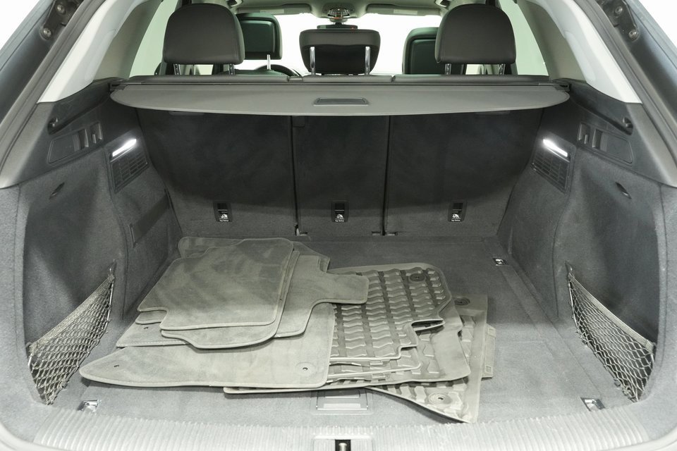 Used 2020 Audi Q5 2.0T Premium Plus w/ Premium Plus Package image 17