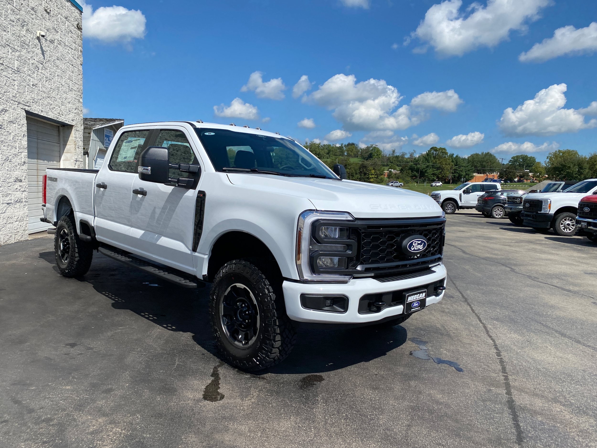 New 2027 Ford F250 XL w/ Tremor Off-Road Package AWD/4WD image 14