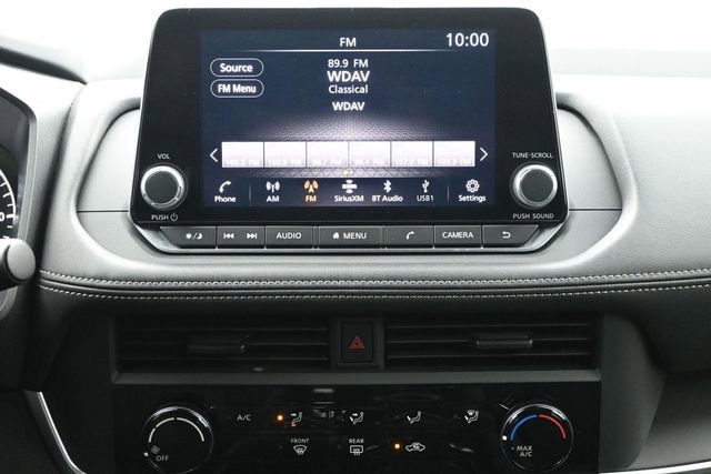 Used 2025 Nissan Rogue S FWD image 12