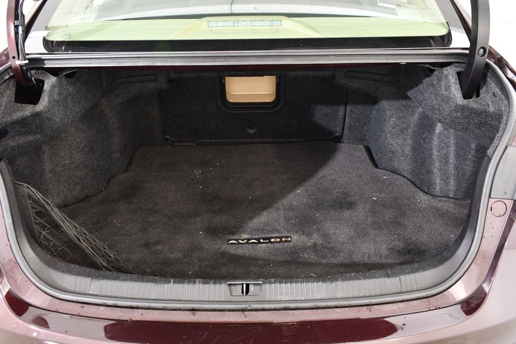 Used 2013 Toyota Avalon Limited image 20