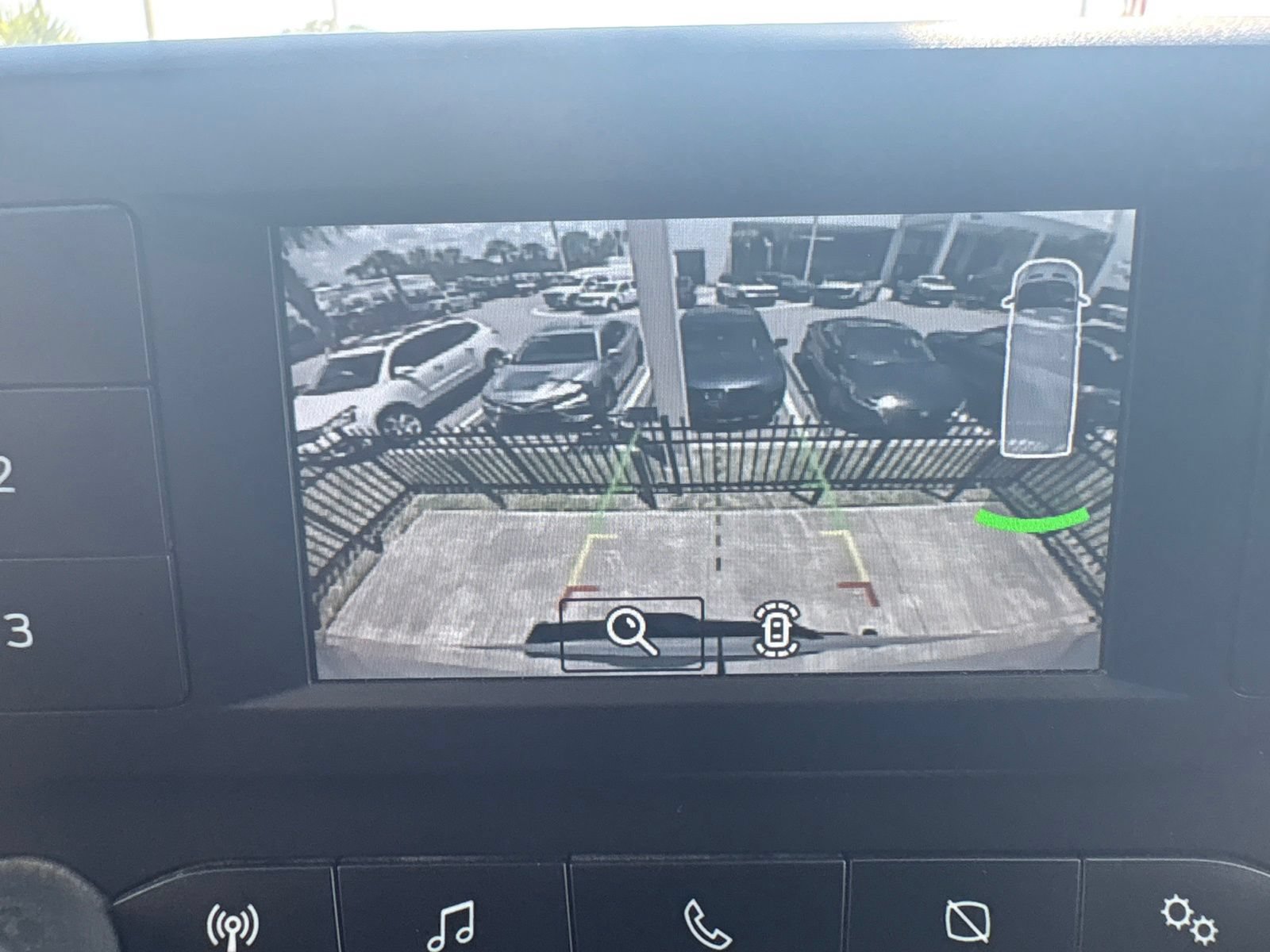 Used 2024 Ford Transit 250 148 Medium Roof RWD image 25
