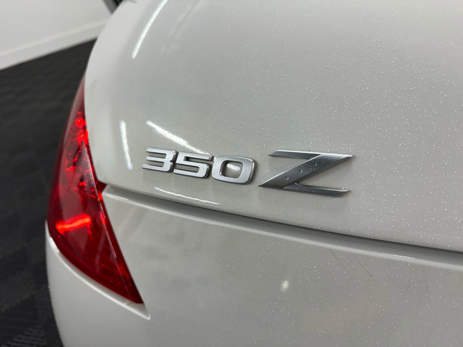 Used 2009 Nissan 350Z Touring image 7