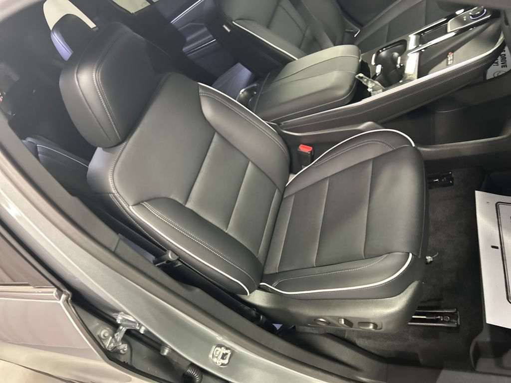 New 2026 Buick Enclave Preferred w/ Power Package AWD/4WD image 24