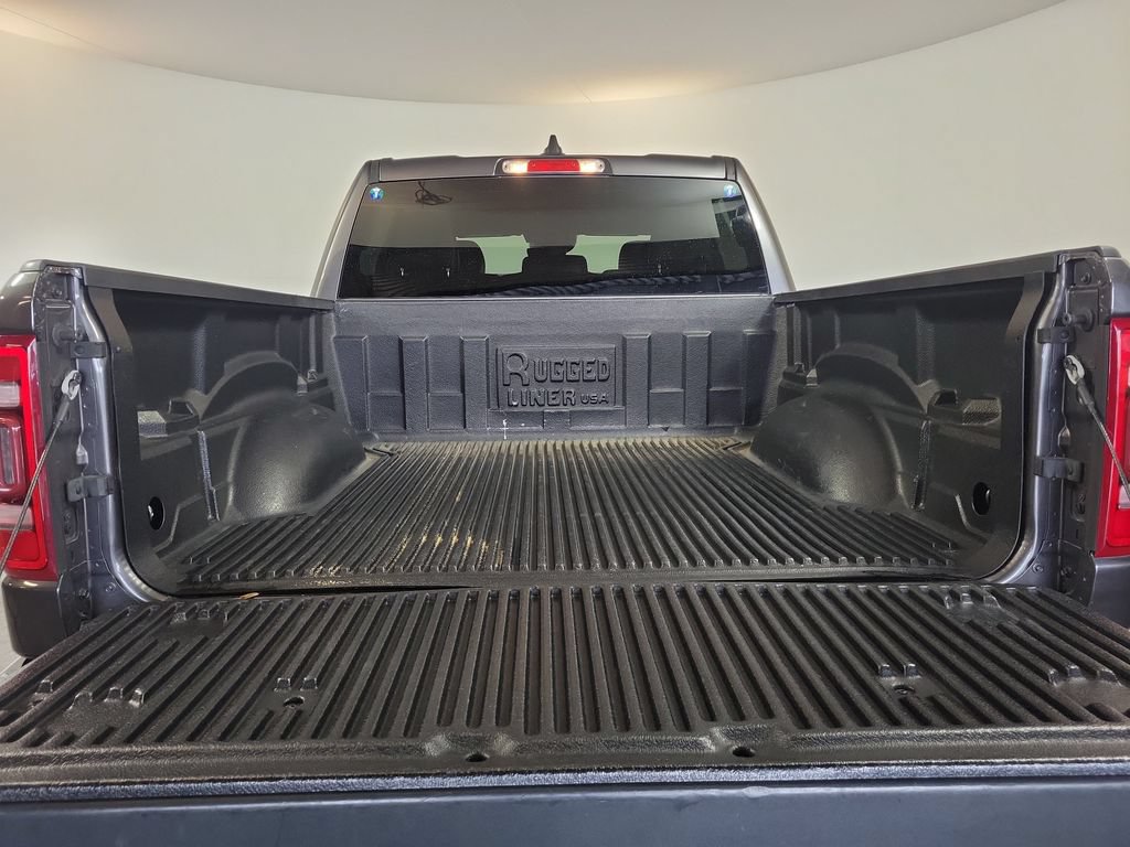 Used 2024 RAM 1500 Laramie AWD/4WD image 24