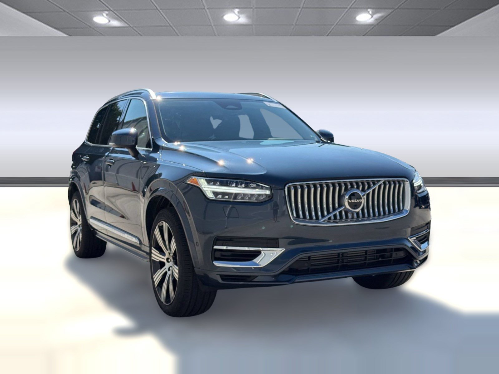 Certified 2024 Volvo XC90 T8 Plus w/ Protection Package Premier AWD/4WD image 7