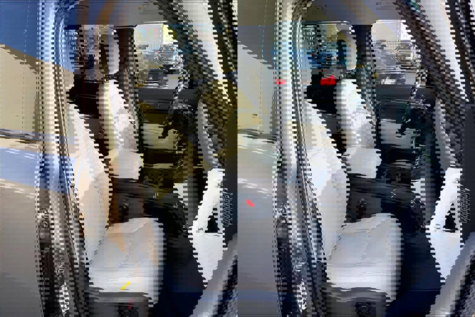 Used 2023 Land Rover Defender 110 SE image 10