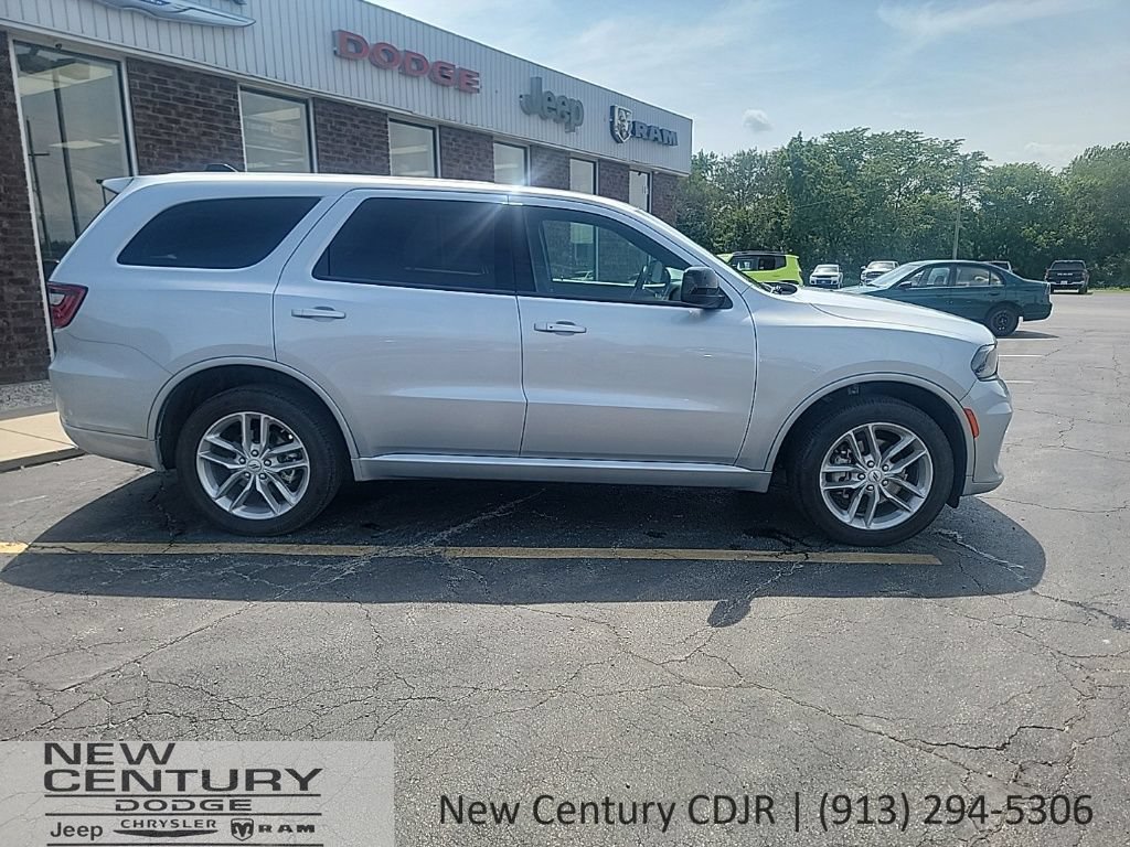 Used 2025 Dodge Durango GT AWD/4WD image 3