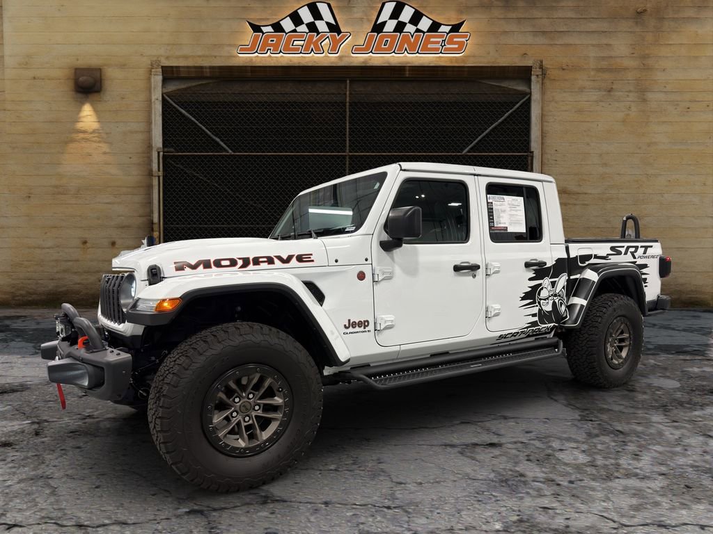 Used 2024 Jeep Gladiator Mojave AWD/4WD image 1