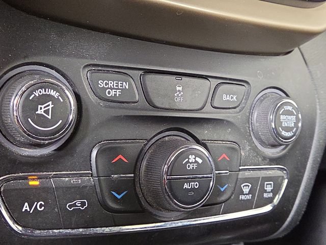 Used 2016 Jeep Cherokee 75th Anniversary AWD/4WD image 19