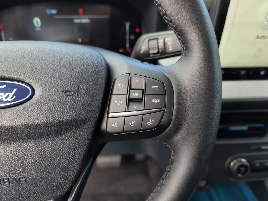 New 2025 Ford Maverick XLT w/ XLT Luxury Package image 31