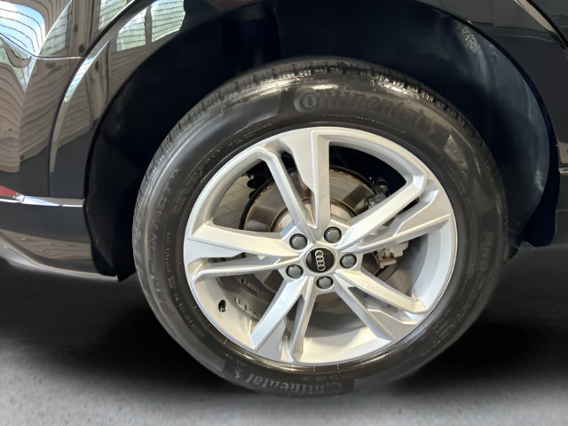 Used 2023 Audi Q3 2.0T Premium Plus w/ Premium Plus Package AWD/4WD image 37