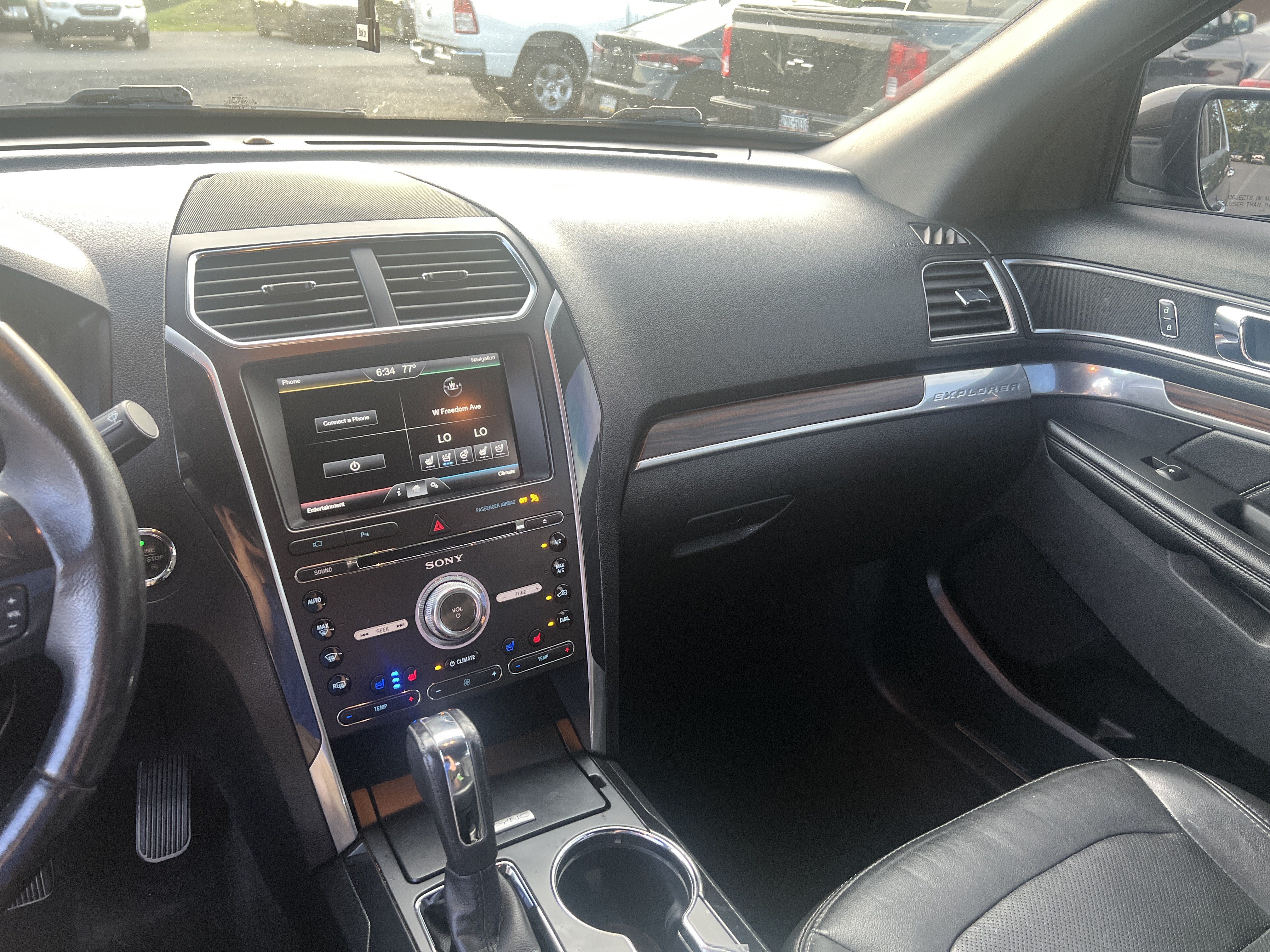 Used 2016 Ford Explorer Limited AWD/4WD image 23