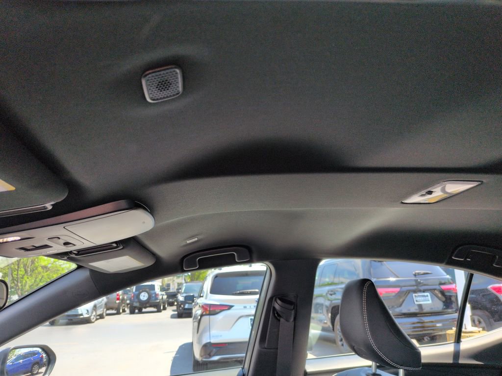 Certified 2025 Toyota Camry SE FWD image 21