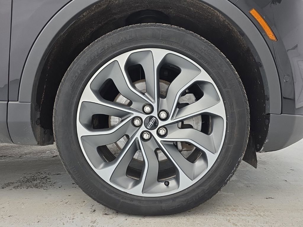 Used 2023 Lincoln Nautilus Reserve w/ Equipment Group 201A image 18