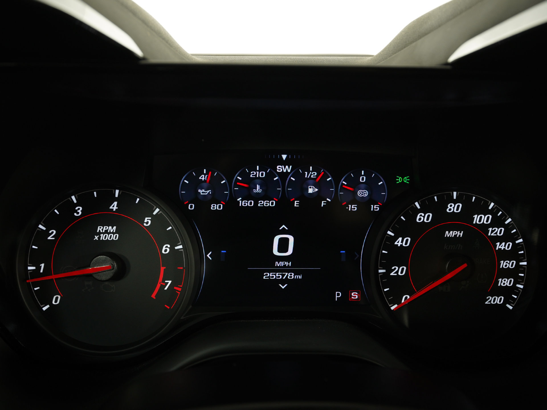 Used 2022 Chevrolet Camaro ZL1 RWD image 17