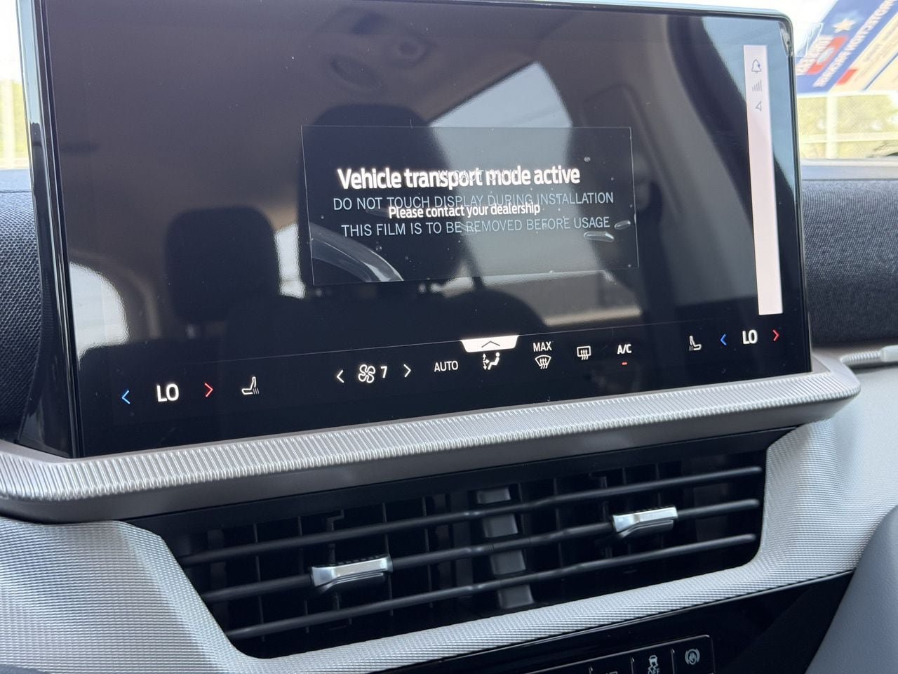 New 2026 Ford Explorer Active RWD image 14