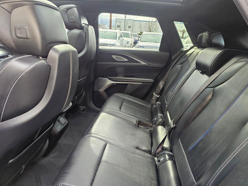 Certified 2025 Cadillac Lyriq Sport image 19