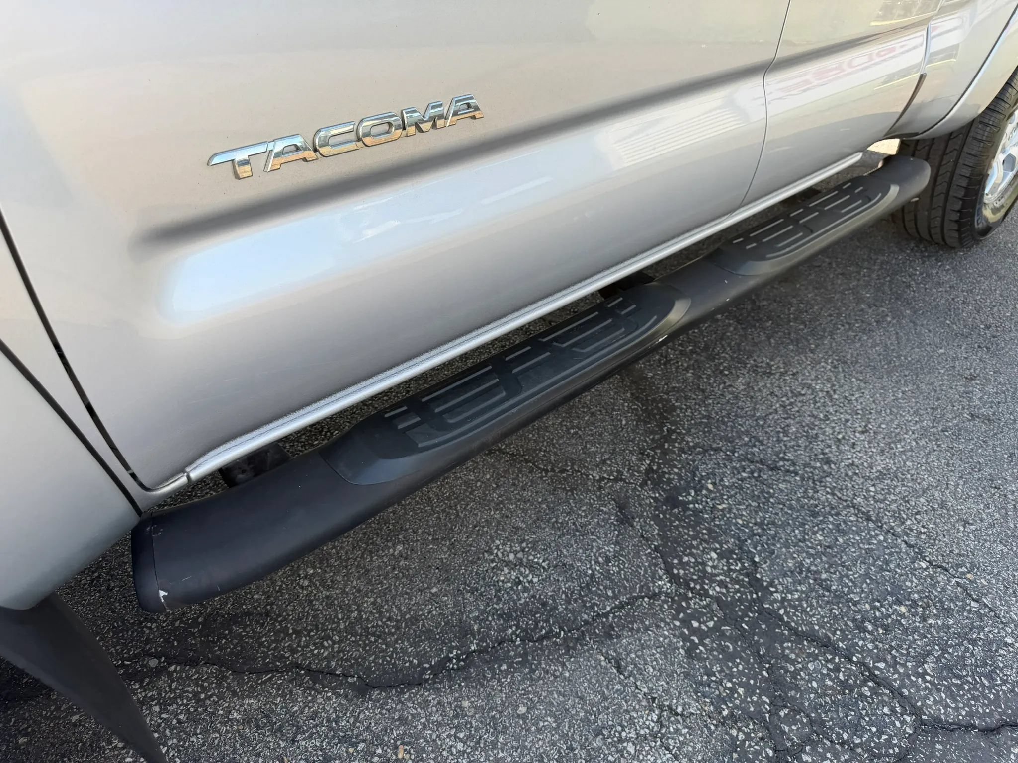 Used 2012 Toyota Tacoma 4x4 Access Cab V6 w/ TRD Off-Road Pkg image 50