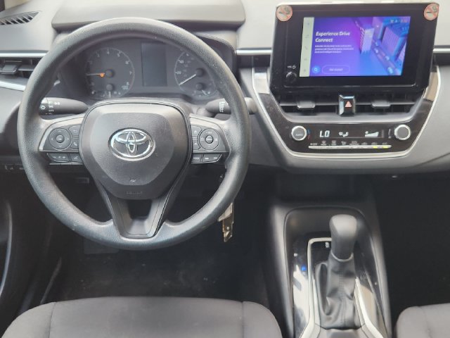 Used 2025 Toyota Corolla LE FWD image 26