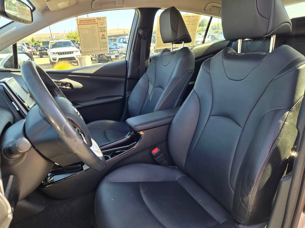 Used 2018 Toyota Prius Prime Advanced FWD image 19