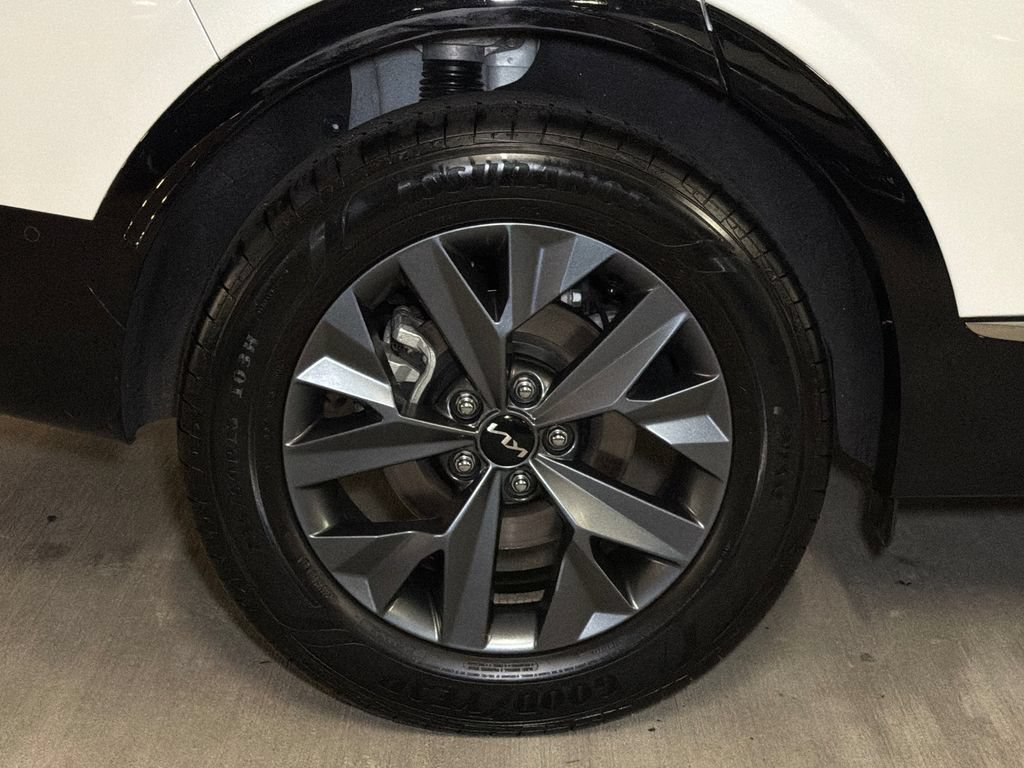 Certified 2025 Kia Sportage SX Prestige AWD/4WD image 9