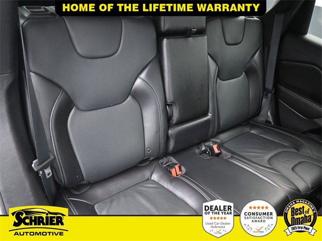 Used 2019 Jeep Cherokee Limited image 39