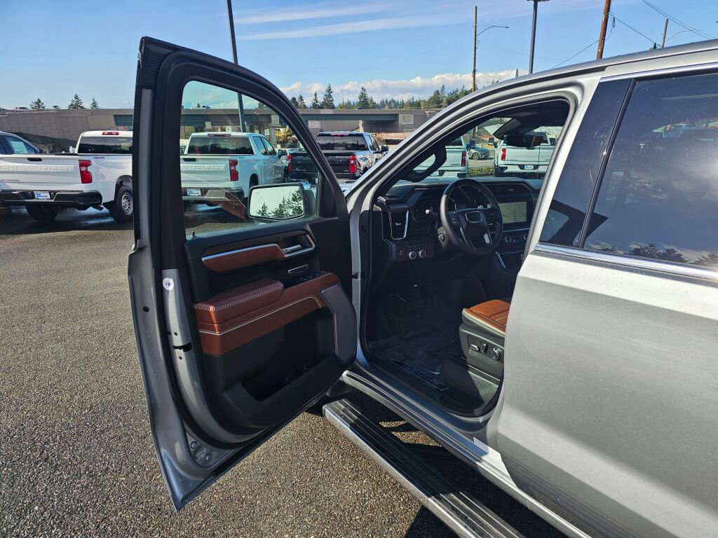 Used 2025 GMC Sierra 1500 Denali Ultimate AWD/4WD image 21