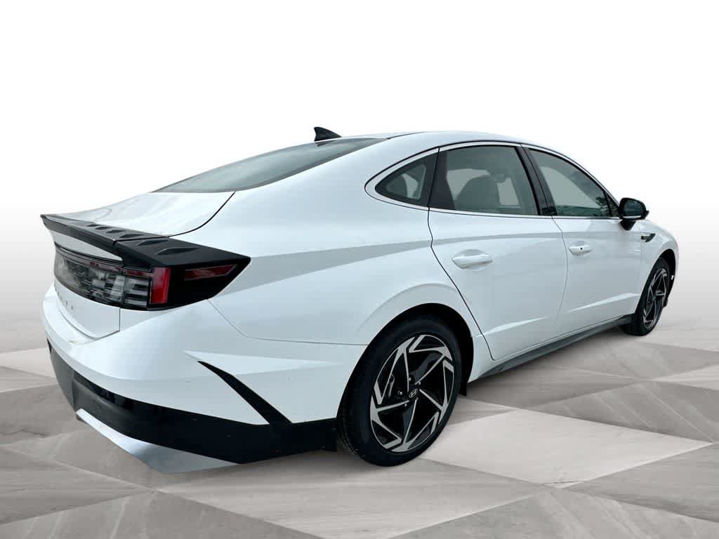 New 2026 Hyundai Sonata SEL FWD image 8
