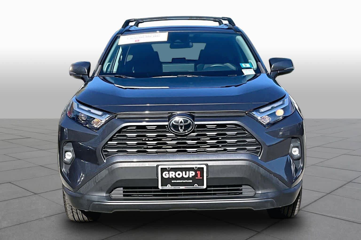 Used 2023 Toyota RAV4 XLE Premium AWD/4WD image 4