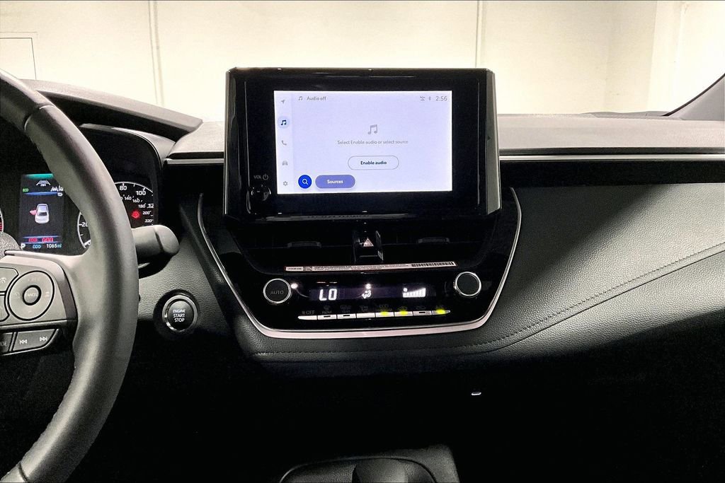 Used 2025 Toyota Corolla SE image 8