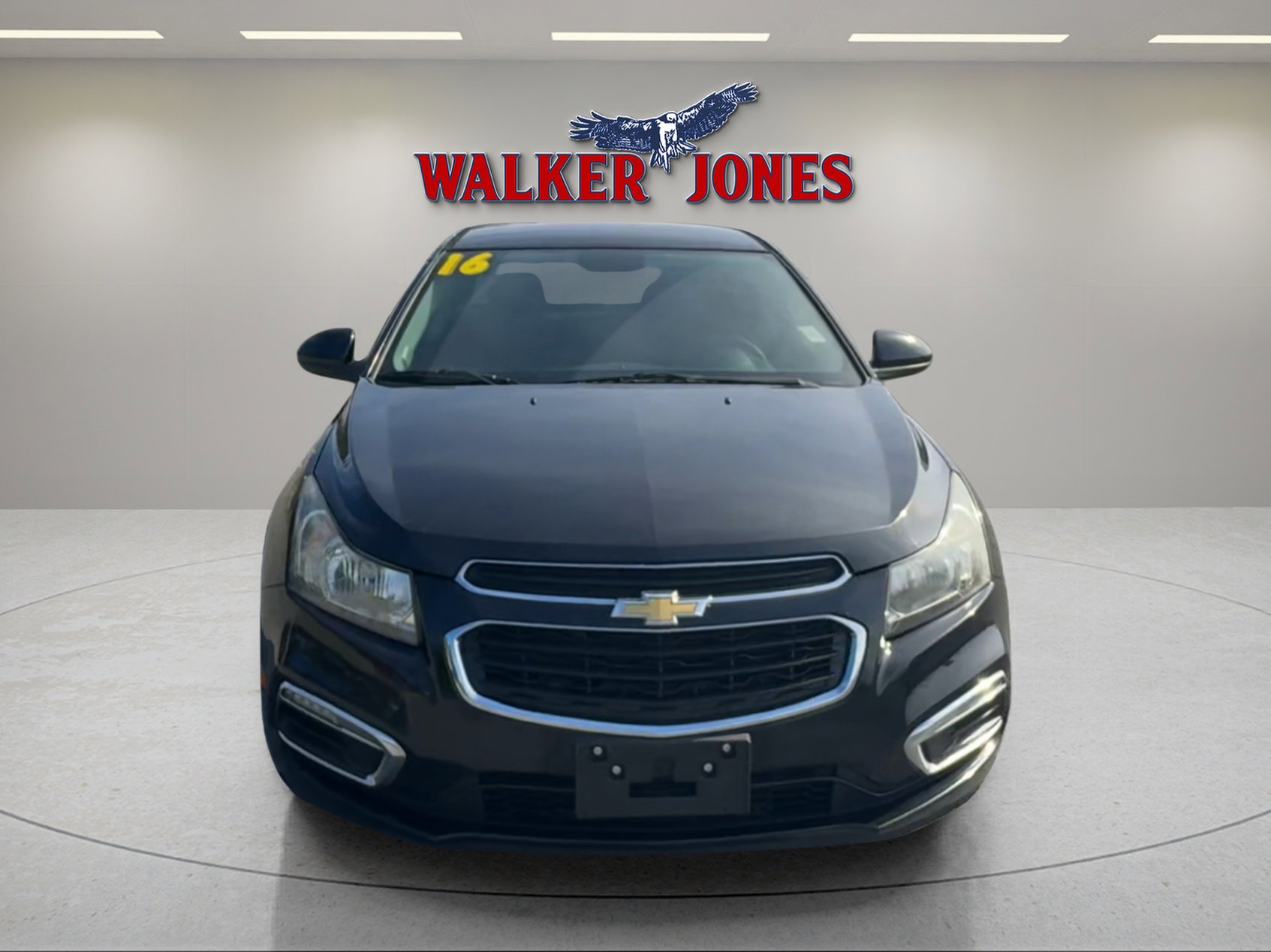 Used 2016 Chevrolet Cruze LT w/ Technology Package image 8