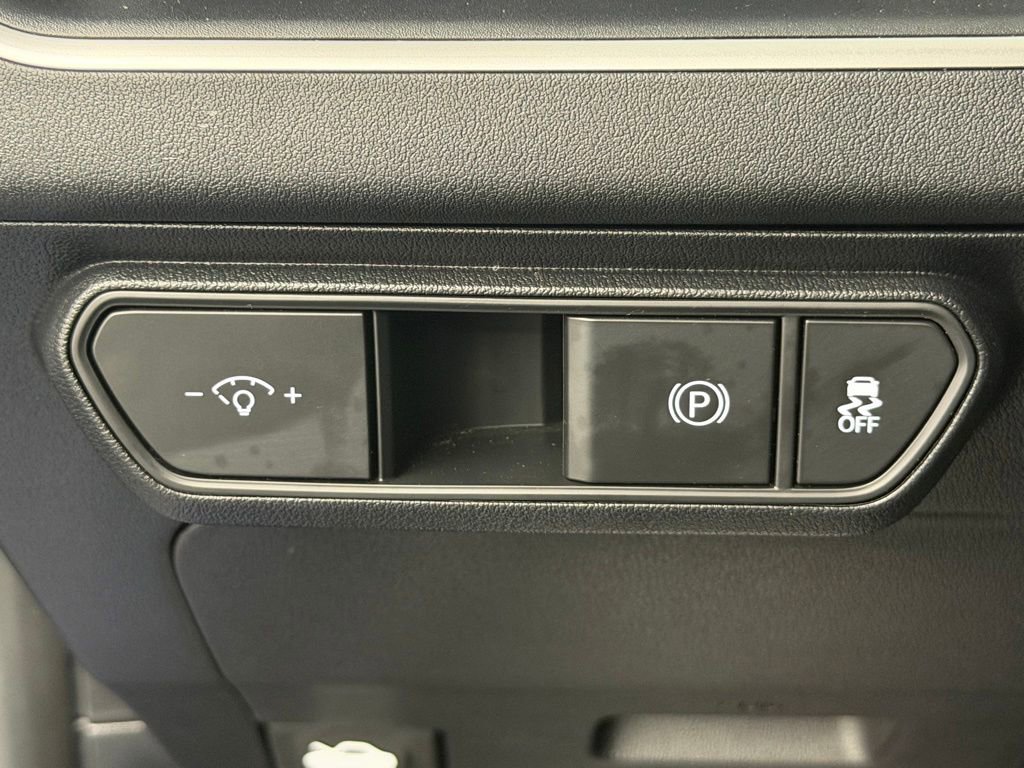 Used 2025 Kia K4 FWD image 28