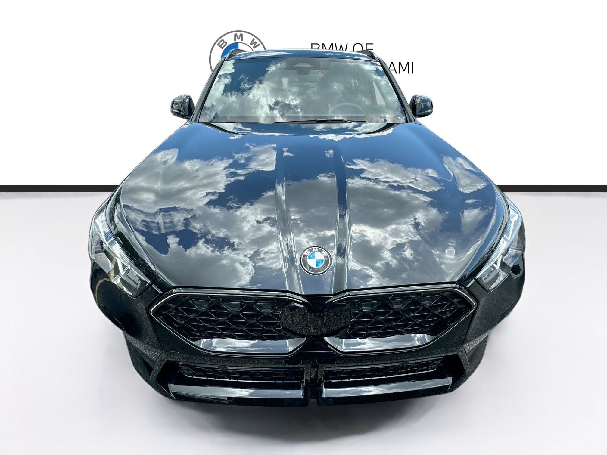 New 2026 BMW X2 xDrive28i AWD/4WD image 2