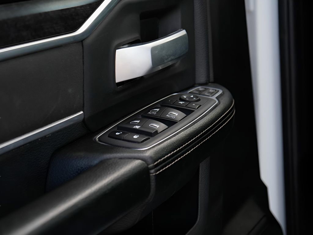 Used 2024 RAM 3500 Big Horn image 11