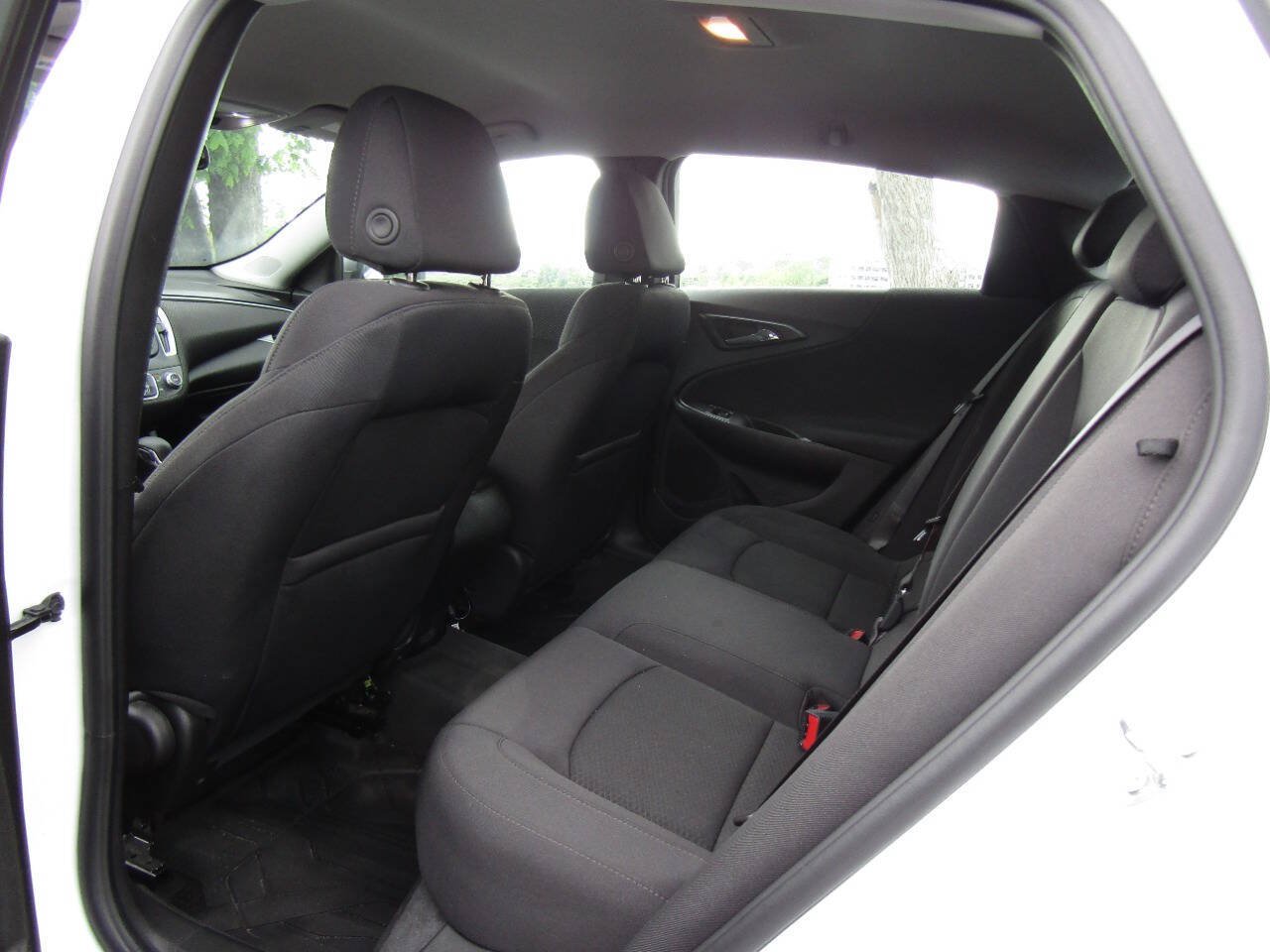 Used 2022 Chevrolet Malibu LS w/ LPO, Floor Liner Package FWD image 11