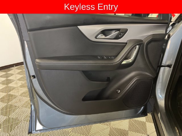 Used 2024 Chevrolet Blazer LT w/ Convenience Package FWD image 11