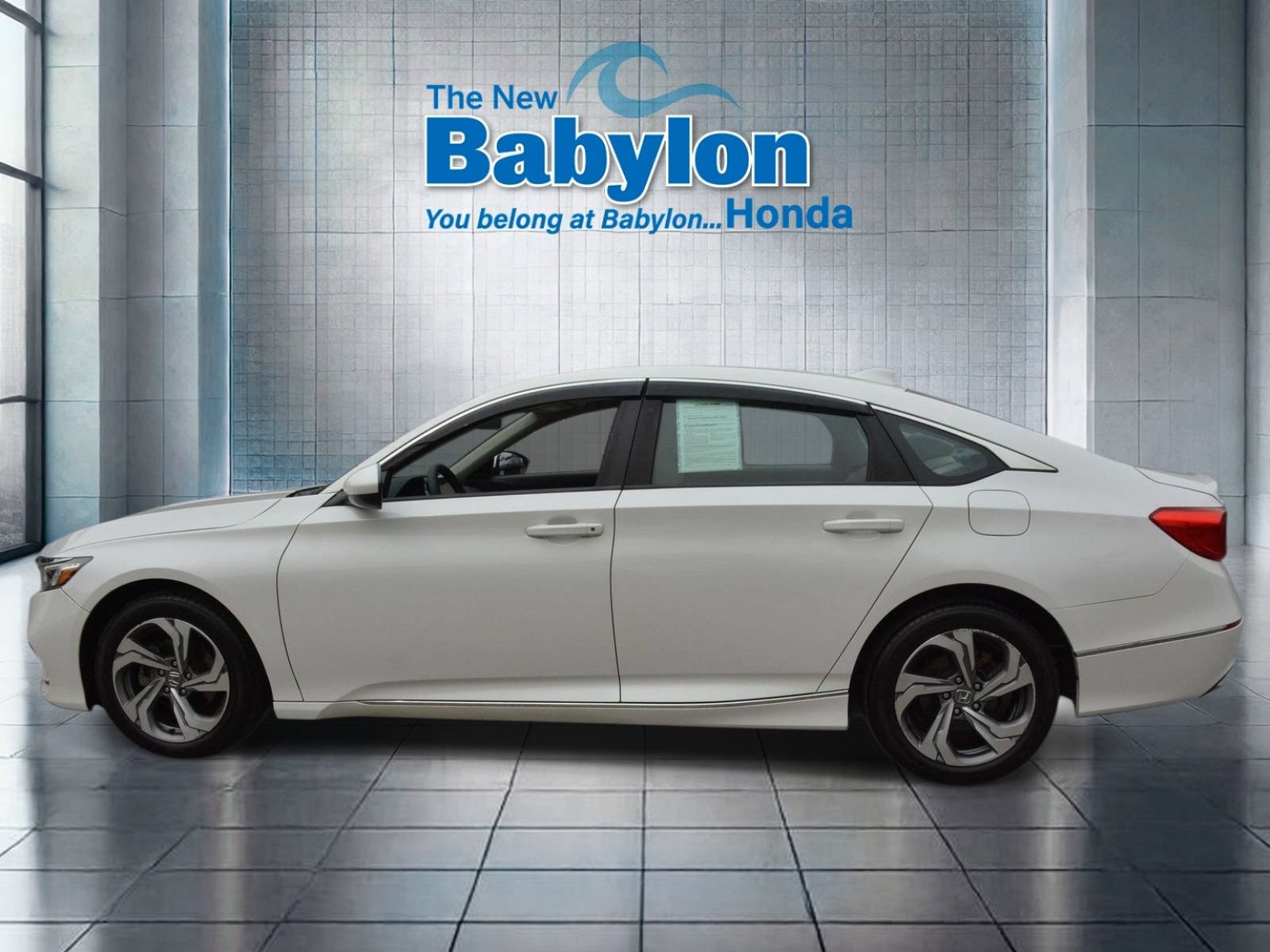 Used 2018 Honda Accord EX image 2