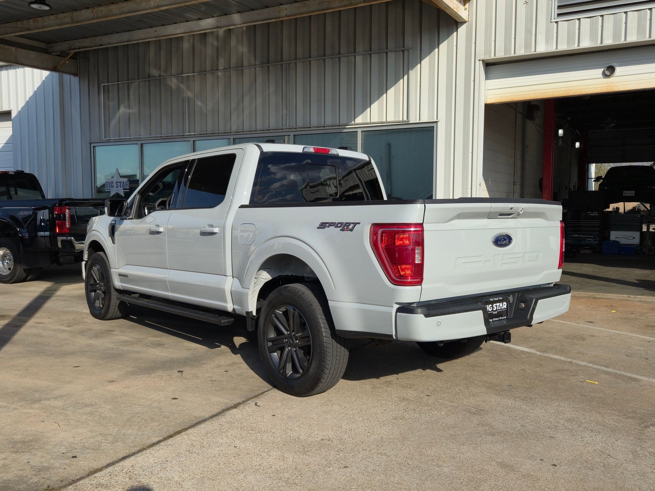 Used 2023 Ford F150 XLT w/ Equipment Group 302A High image 6