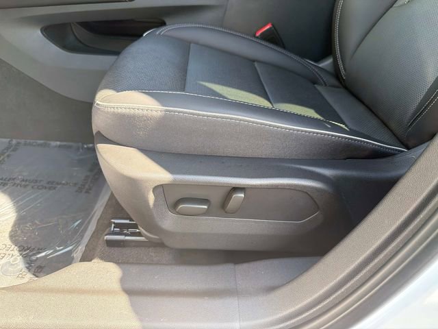 Used 2023 Buick Envision Essence AWD/4WD image 19