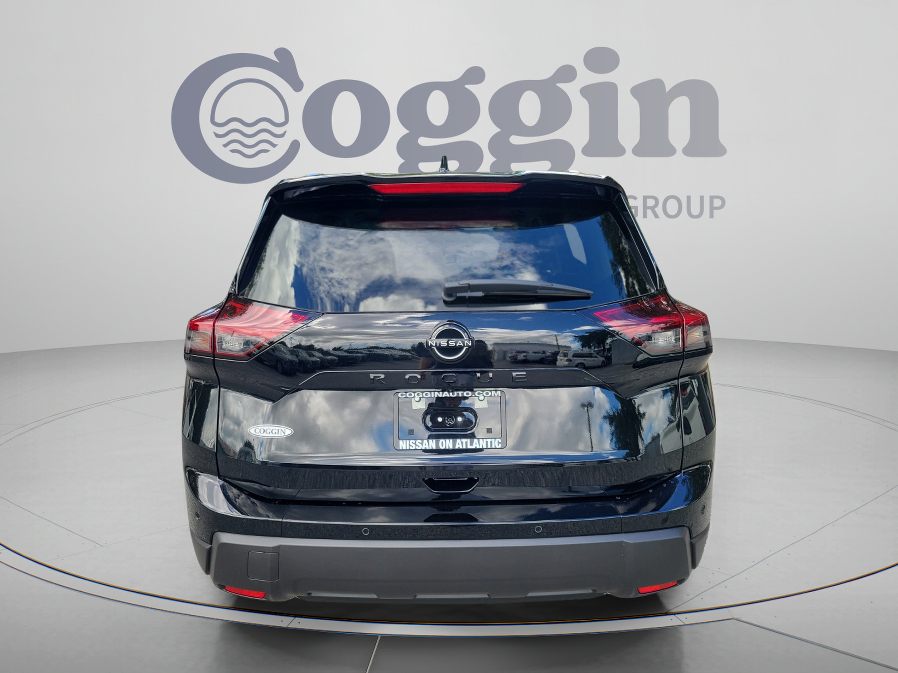 New 2026 Nissan Rogue Dark Armor FWD image 4