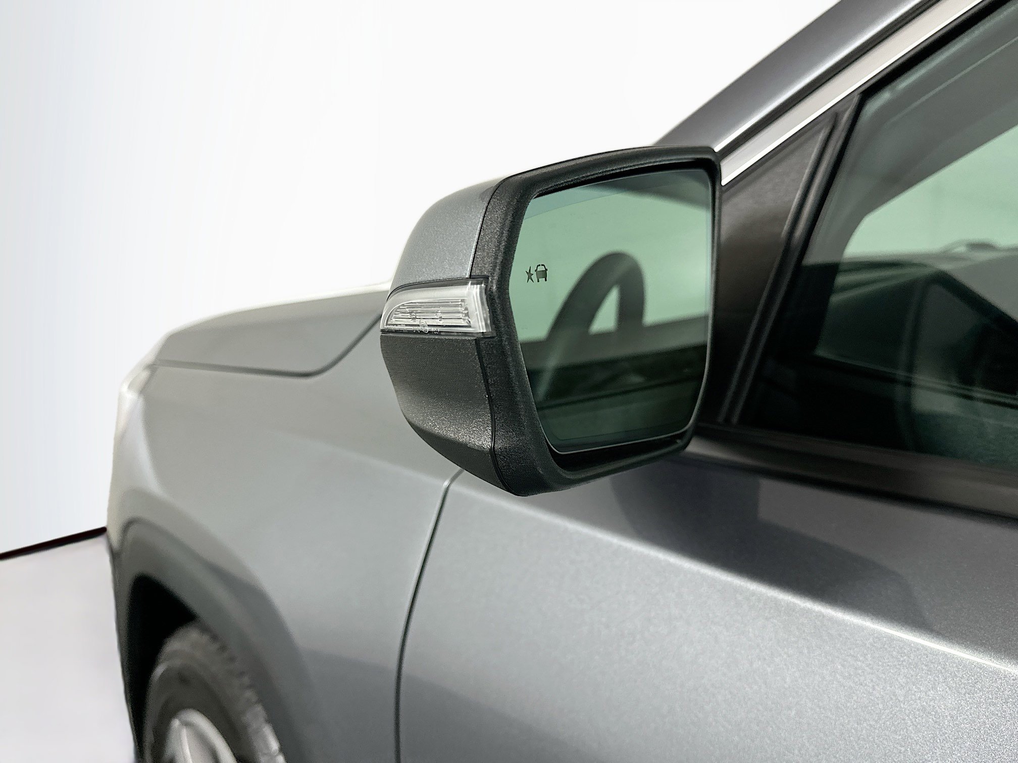 Used 2018 GMC Terrain SLT w/ Preferred Package image 16