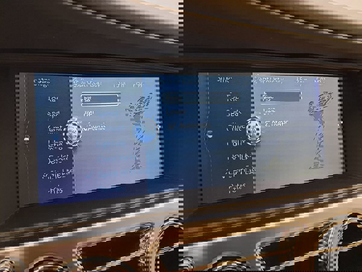 Used 2011 Rolls-Royce Ghost image 23