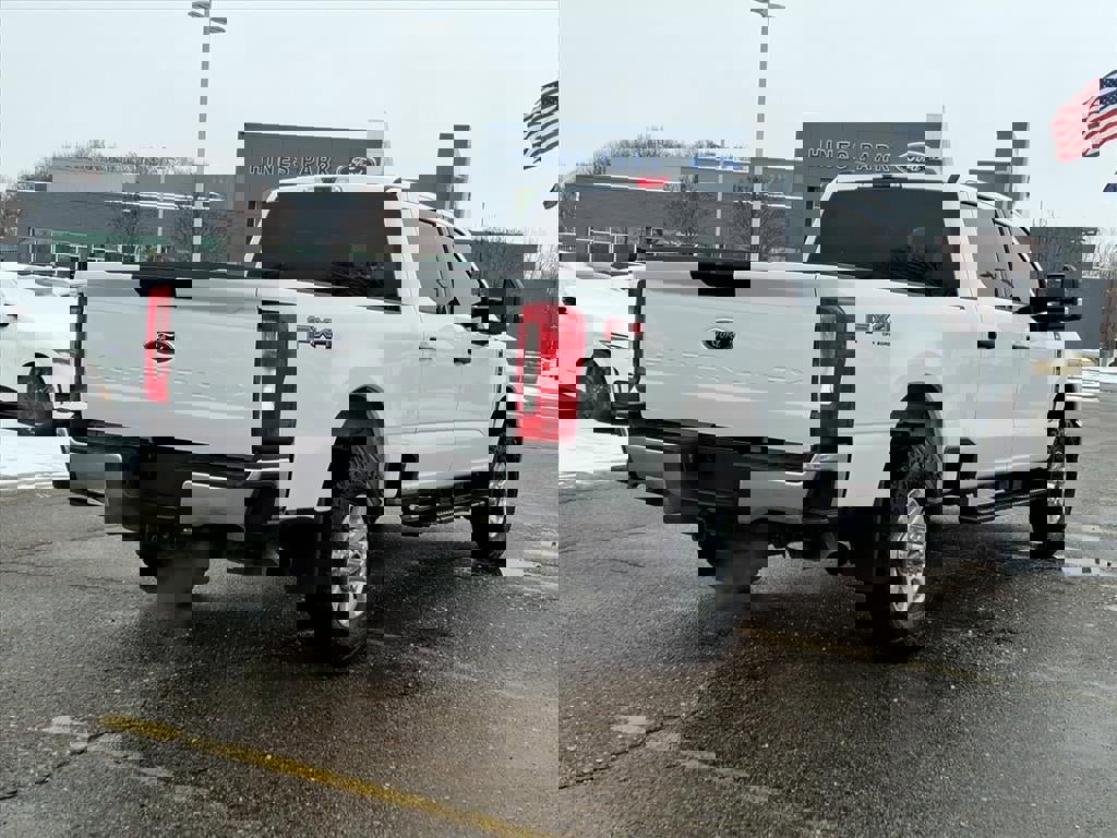 Used 2024 Ford F250 XLT w/ FX4 Off-Road Package image 7