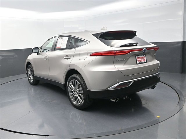 Used 2023 Toyota Venza Limited image 5