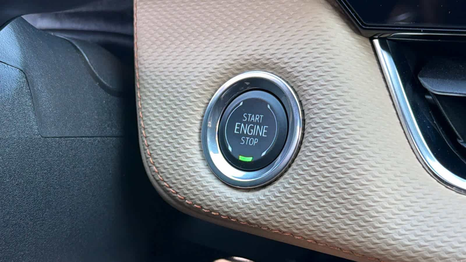 New 2026 Chevrolet Equinox ACTIV w/ Convenience Package III image 17