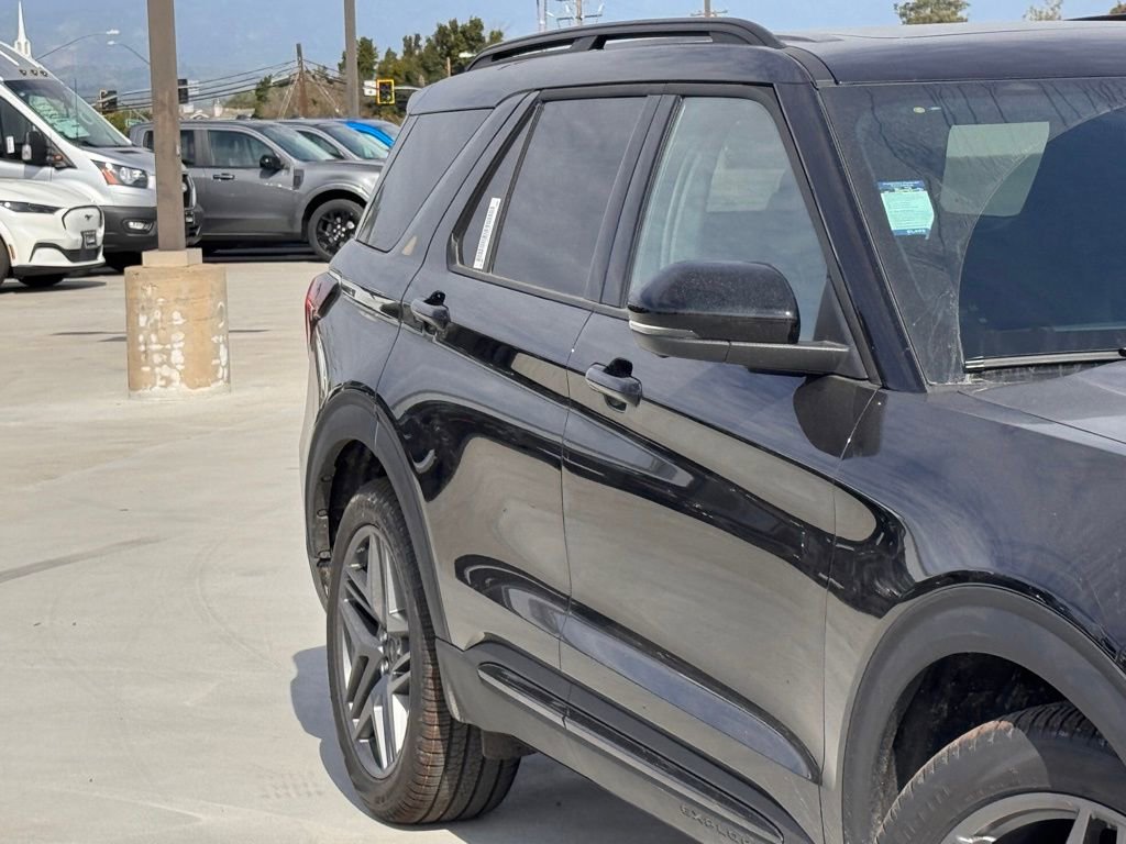 New 2026 Ford Explorer ST w/ Sun And Sound Package image 5