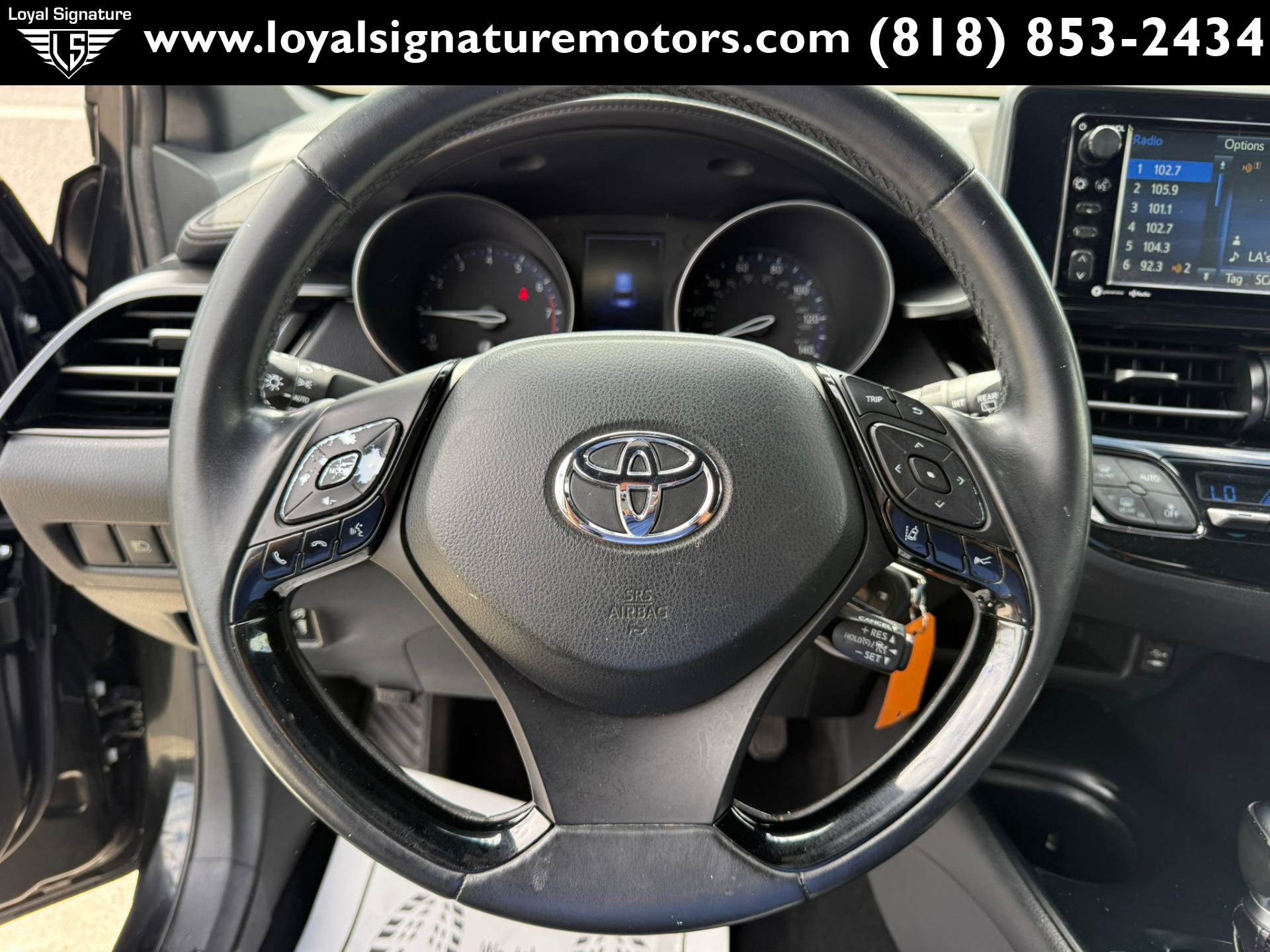 Used 2018 Toyota C-HR XLE FWD image 19