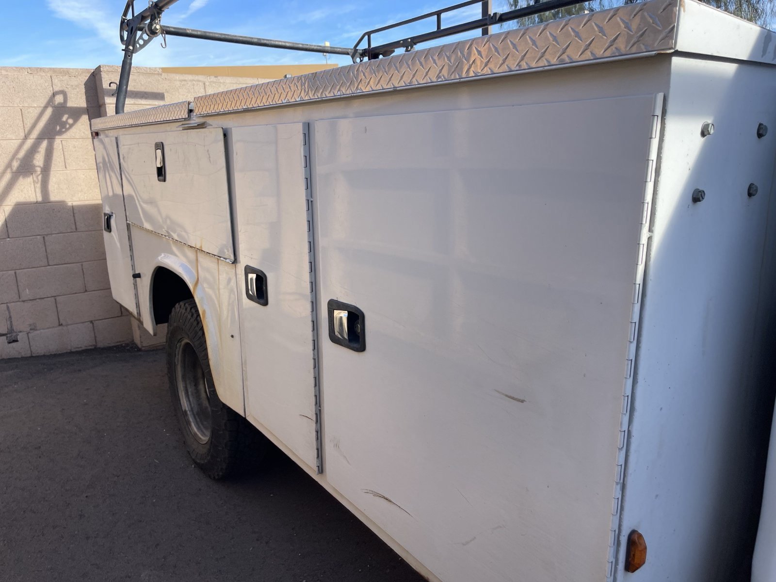 Used 2018 Chevrolet Silverado 3500 W/T w/ WT Convenience Package RWD image 4