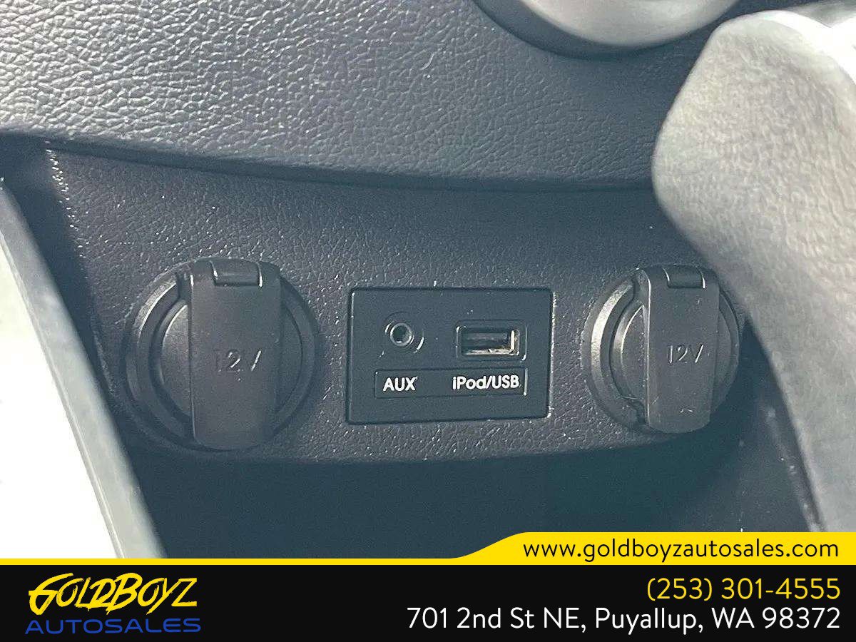 Used 2014 Hyundai Veloster image 32