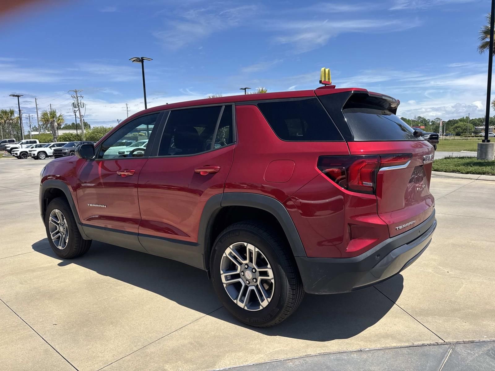 Used 2025 GMC Terrain Elevation image 5